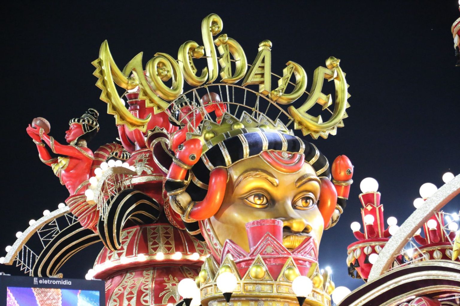 Desfile da Mocidade Alegre no Samb&oacute;dromo do Anhembi garantiu &agrave; escola o 13&ordm; t&iacute;tulo do Carnaval paulistano | Foto: Cidmara Formenton/SRzd