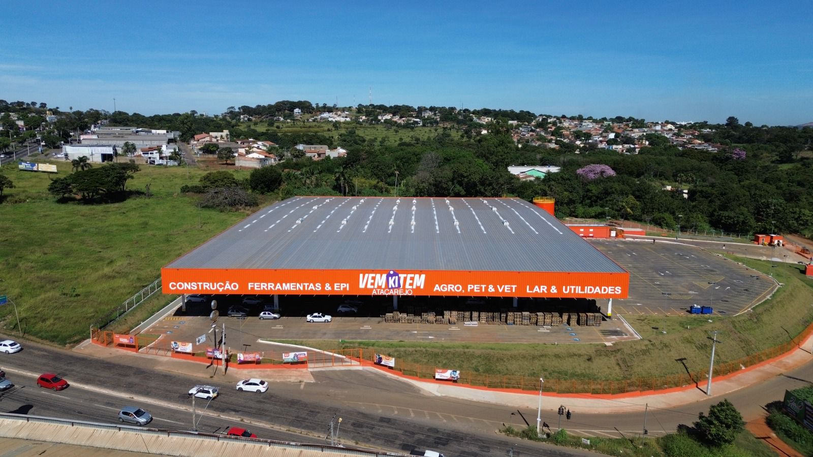 VemKiTem Atacarejo e SECEG realizam mutirão de empregos em Goiânia com diversas vagas abertas