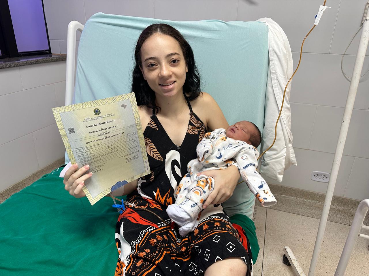 Maternidade Nascer Cidadão garante registro civil antes da alta hospitalar