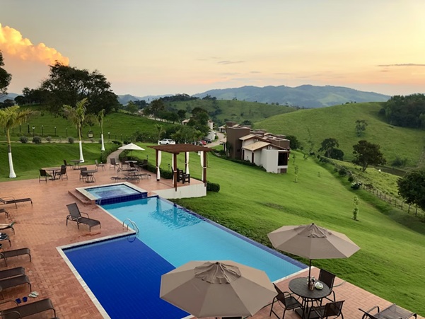 O que é meia pensão em hotéis e como funciona