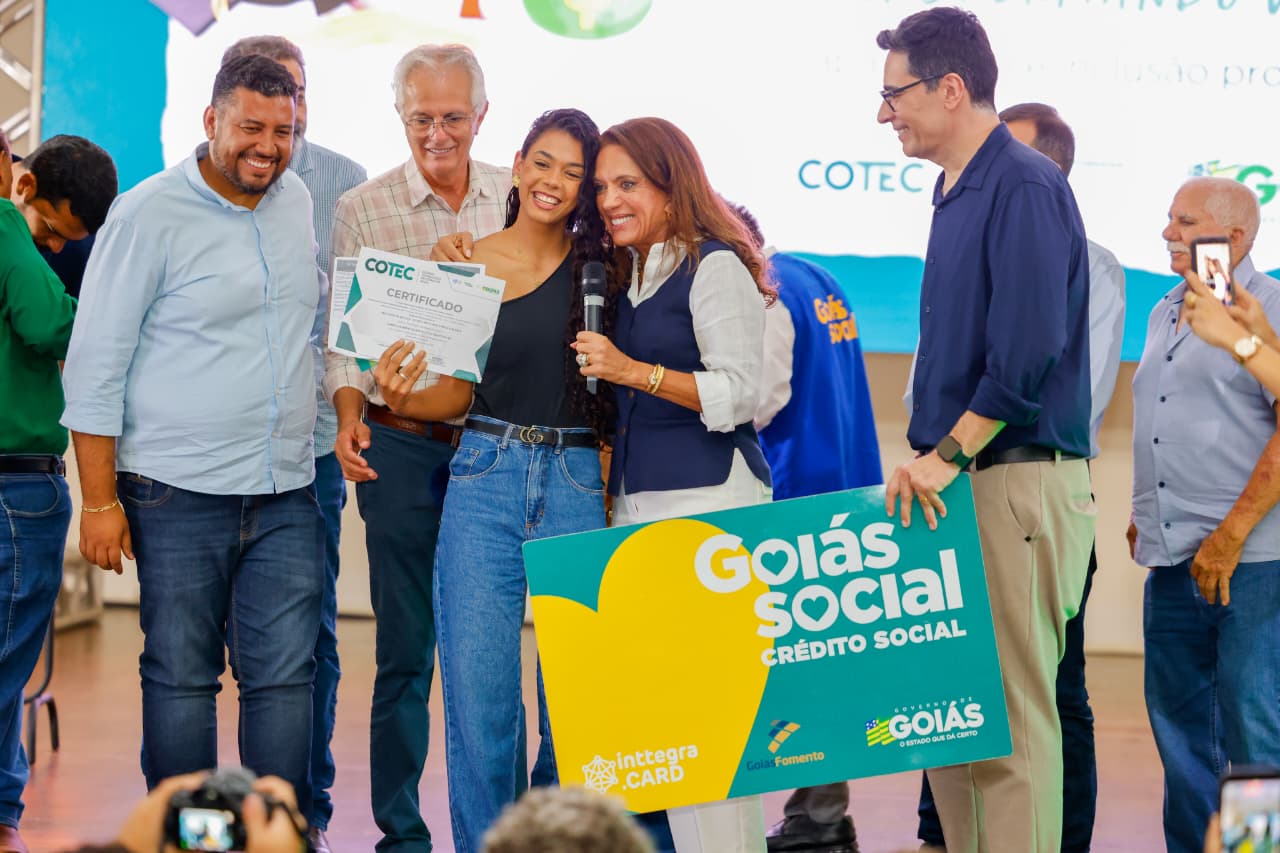 Em Palmeiras de Goiás, Gracinha Caiado anuncia investimento de R$ 10 milhões para o Crédito Social em 2026