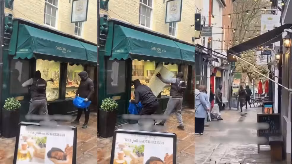 Ladrões quebram vitrine com marreta e roubam joalheria em plena luz do dia em Londres
