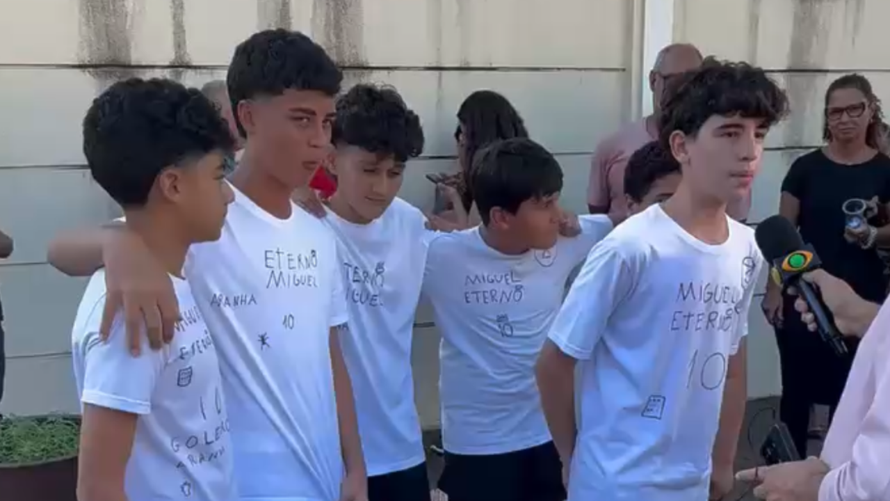 Amigos de escola se despedem de Miguel, filho de secretário de Itumbiara. Veja vídeo