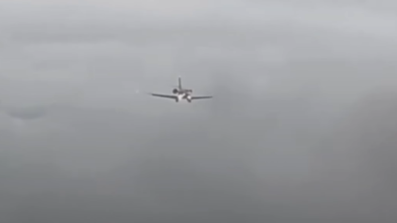 Vídeo feito pelo pai do cantor Juliano registra pouso de aeronave avaliada em R$ 80 milhões