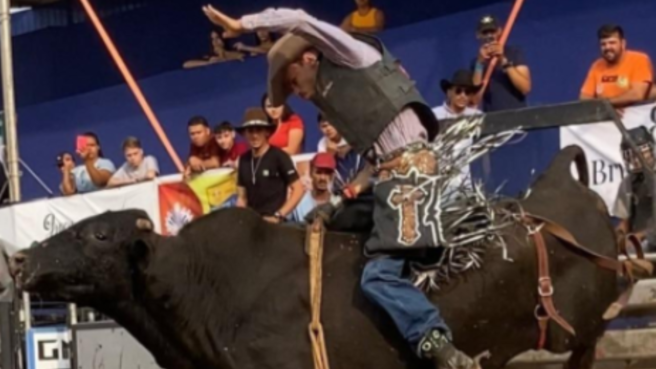 Peão morre após queda em rodeio e polícia investiga evento em Amorinópolis