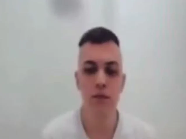 Júri é anulado após réu ameaçar decapitar juíza e jurados em sessão por videoconferência