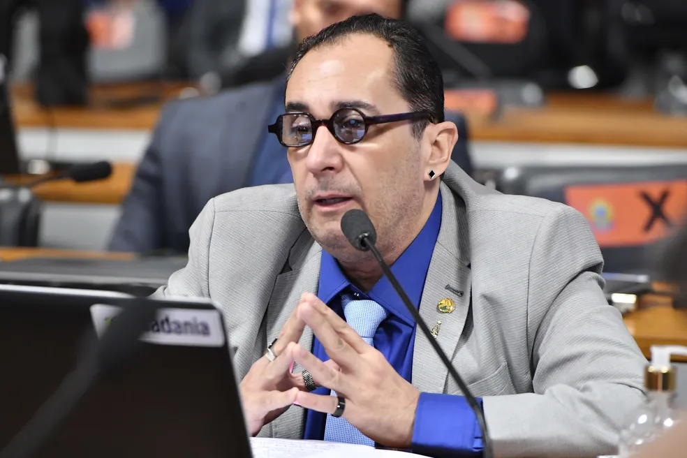 Senador Jorge Kajuru é diagnosticado com Parkinson e deve se afastar da vida pública