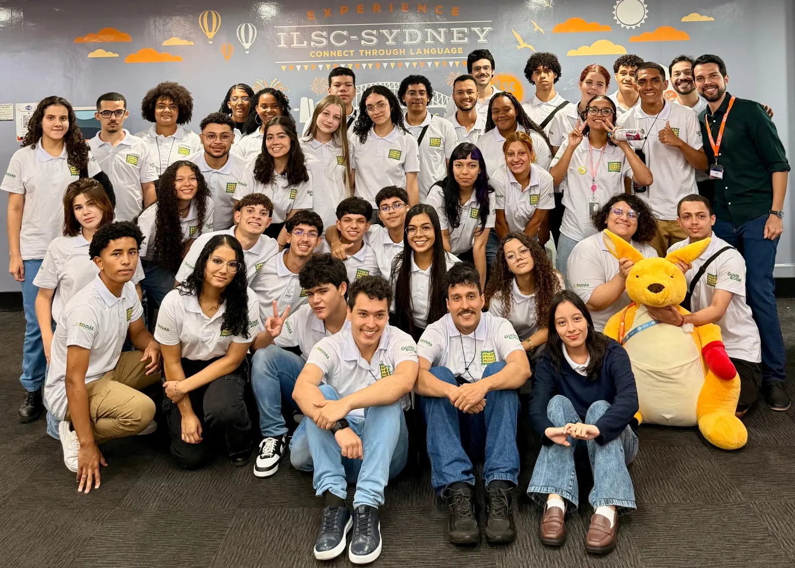 Governo de Goiás abre 170 vagas de intercâmbio internacional para estudantes das Escolas do Futuro, UEG e bolsistas do ProBem