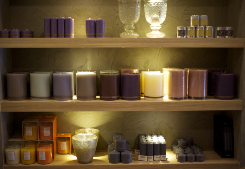 Dicas para revender velas com giro: sortimento, preço e exposição