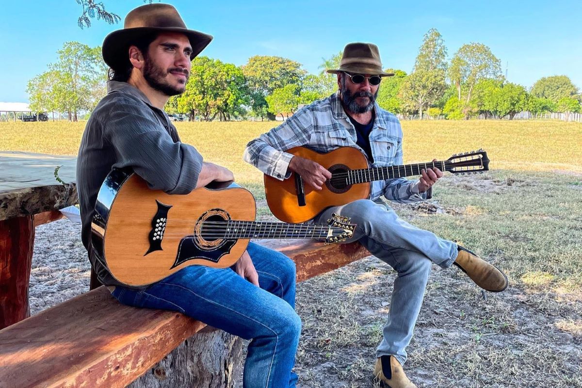 Almir Sater e Gabriel Sater apresentam turnê “Pai e Filho” em Goiânia no dia 25 de abril
