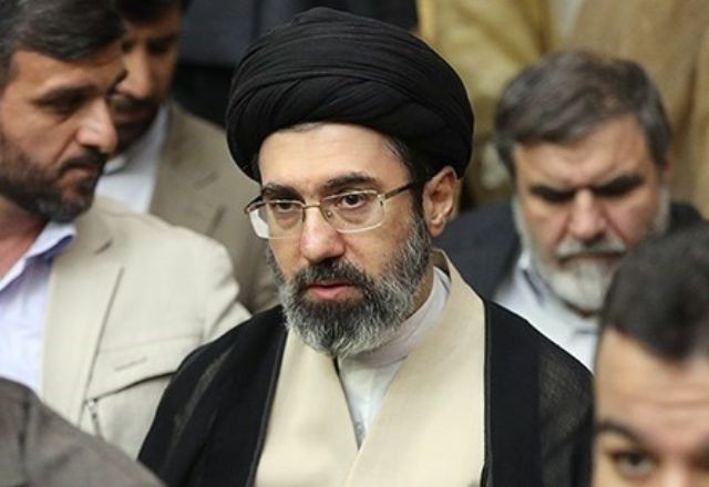 Novo líder supremo do Irã promete manter pressão e ampliar confrontos após morte de Ali Khamenei
