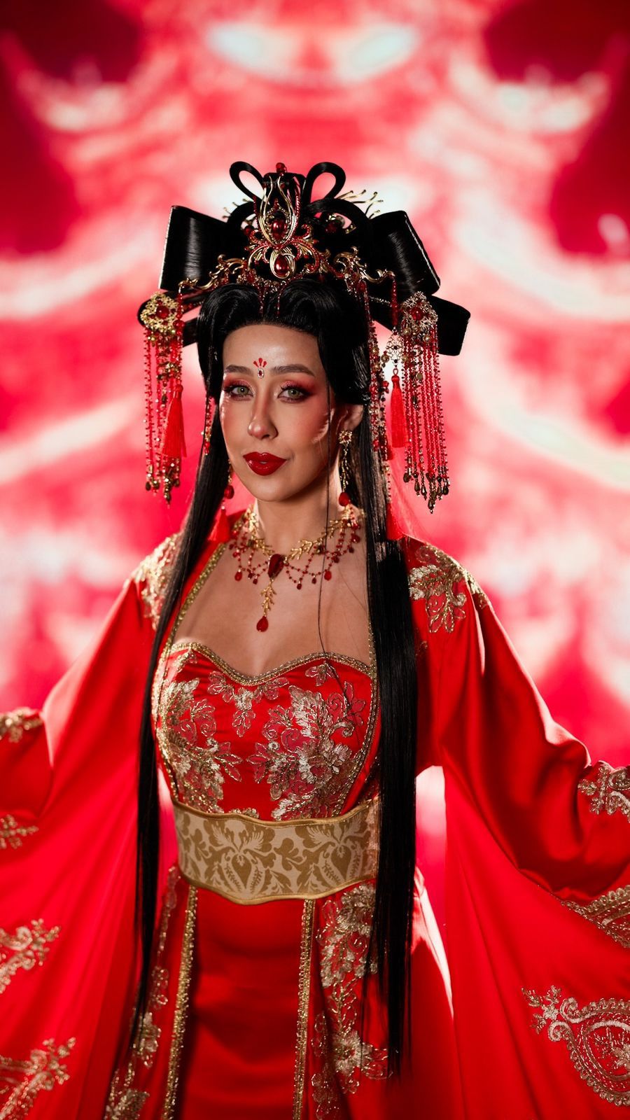 Camila Pudim viraliza com vídeo em homenagem à cultura chinesa e 17 milhões de views