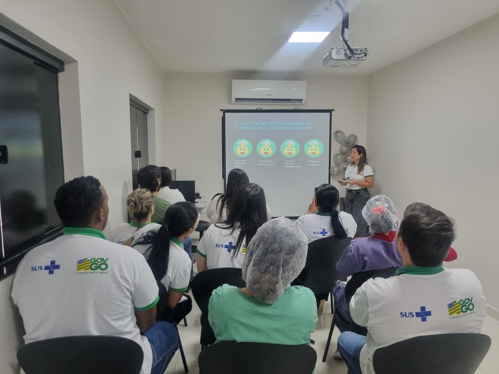 HEI realiza treinamento sobre prevenção ao assédio no ambiente de trabalho