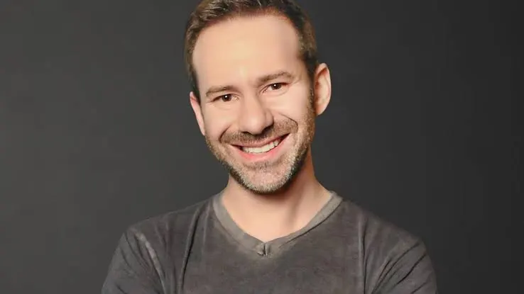 Dono do OnlyFans morre aos 43 anos após luta contra o câncer