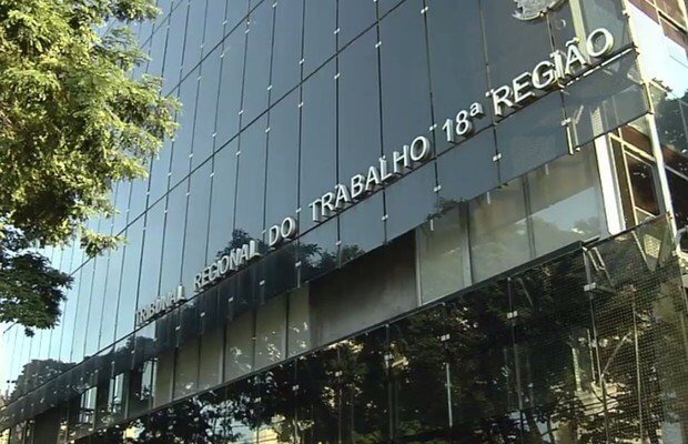 Empresa de Goiânia terá de indenizar funcionária de 45 anos apelidada de "véia" pelos colegas