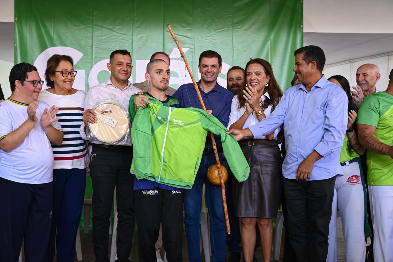 Gracinha Caiado fortalece inclusão com entrega de materiais do Construindo Campeões à Apae Goiânia