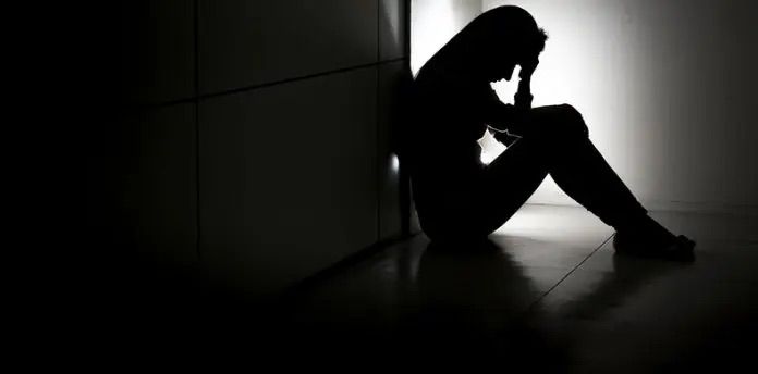 Mulheres têm quatro vezes mais diagnóstico de depressão que homens em Goiás