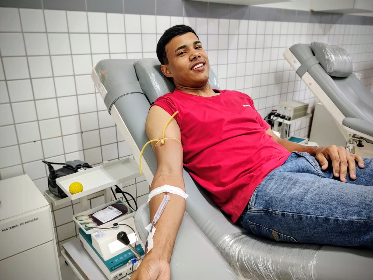 Santa Casa de Goiânia faz alerta urgente por doações de sangue; estoque crítico ameaça cirurgias