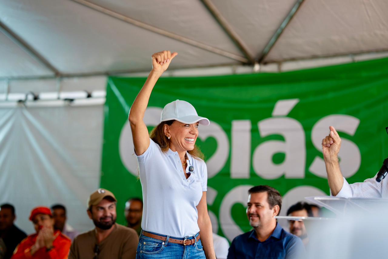 Gracinha Caiado entrega obras de infraestrutura à comunidade Kalunga, em Cavalcante