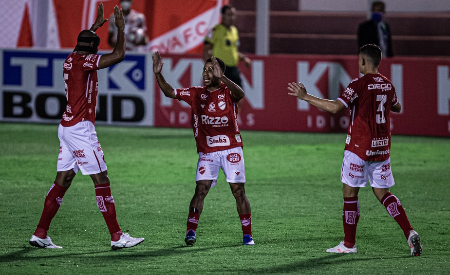 Vila Nova encara Operário-MS neste sábado (28) pela Copa Verde