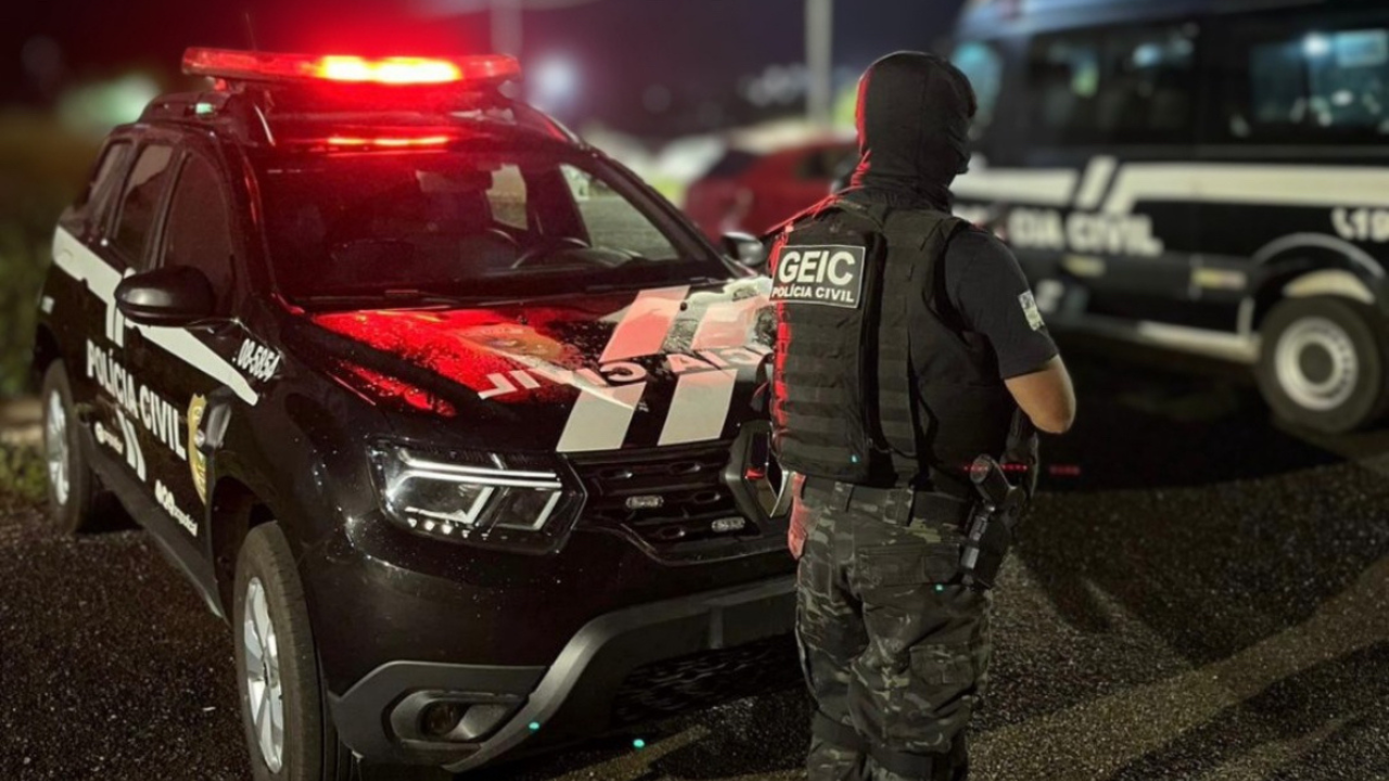 Polícia Civil cumpre mandados em Aragoiânia contra esquema de compras com cartões clonados