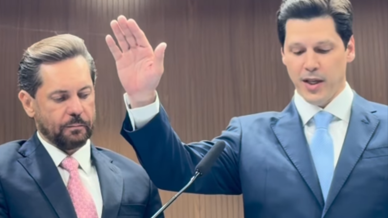 Daniel Vilela assume governo de Goiás em cerimônia no Palácio Maguito Vilela