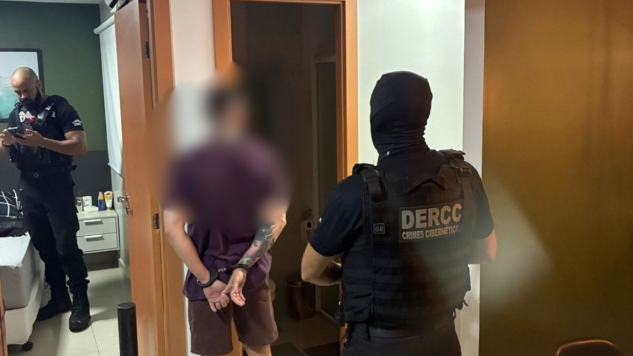 Polícia Civil desarticula esquema que vendia atestados falsos e exames de DNA pela internet