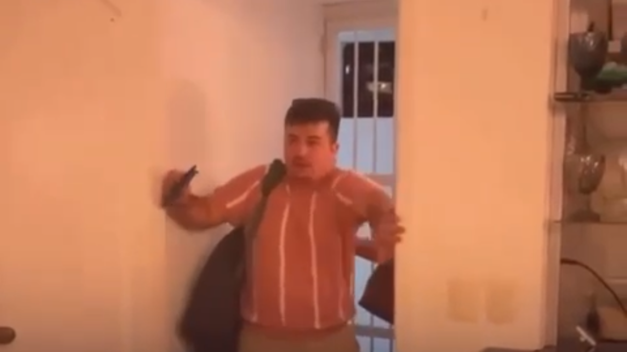 Vídeo: Reação inesperada de aniversariante durante surpresa diverte grupo de amigos