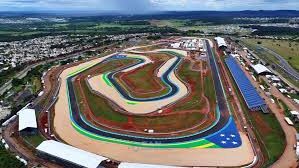 Autódromo Ayrton Senna em Goiânia ganha nova pintura com cores da bandeira de Goiás e está pronto para MotoGP
