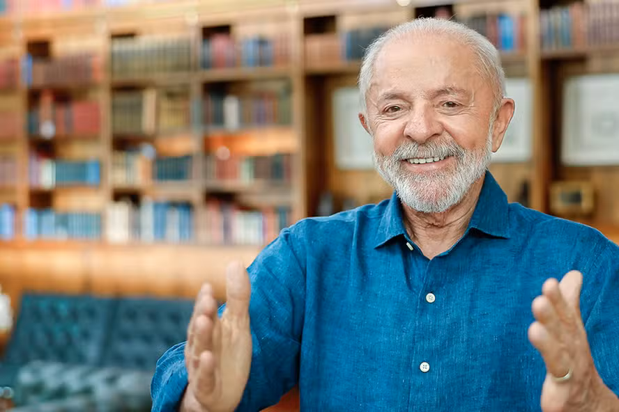 Lula define fim da escala 6×1 e redução da jornada para 40 horas semanais