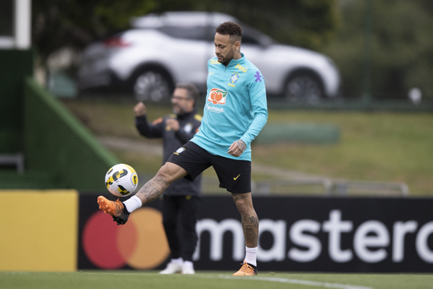 Neymar Enfrenta Nova Dúvida de Lesão Antes de Convocação Nacional
