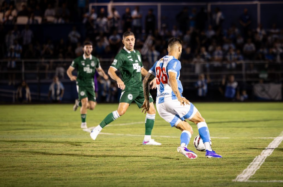 Goiás empata com Londrina em 2 a 2 com gol no apagar das luzes na Série B