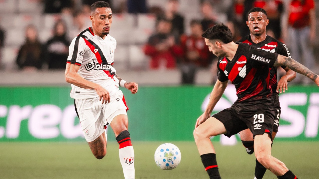 Em jogo morno, Atlético-GO e Athletico-PR empatam sem gols na Arena da Baixada pela Copa do Brasil