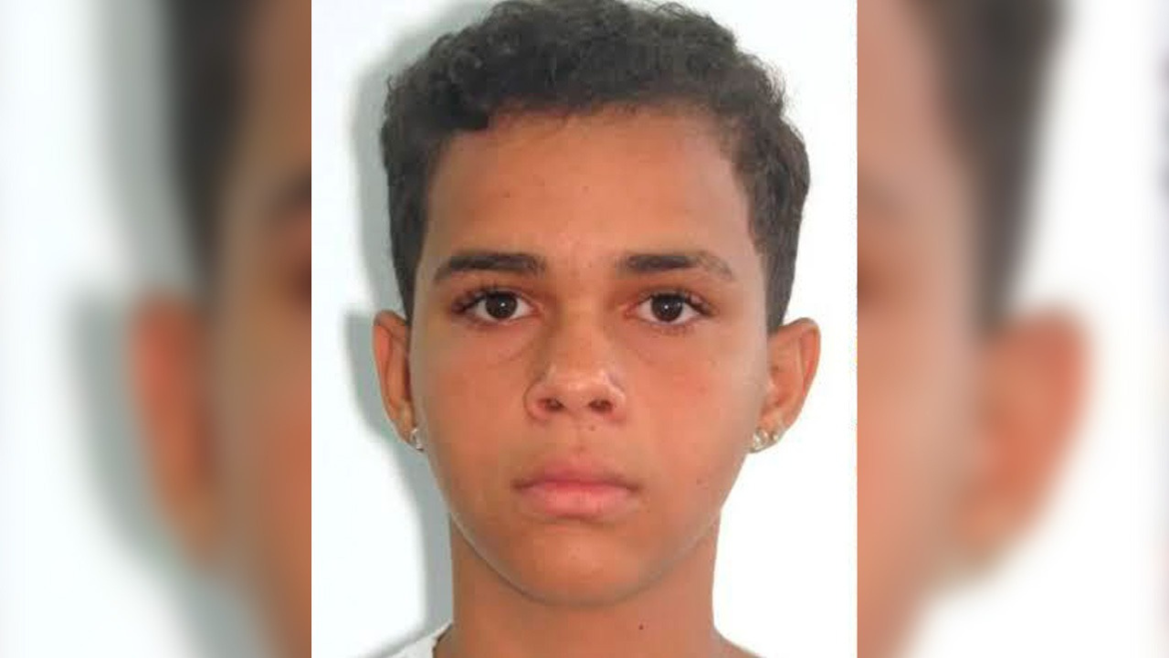 Júri de mãe e filho acusados de matar adolescente de 14 anos é adiado em Anápolis