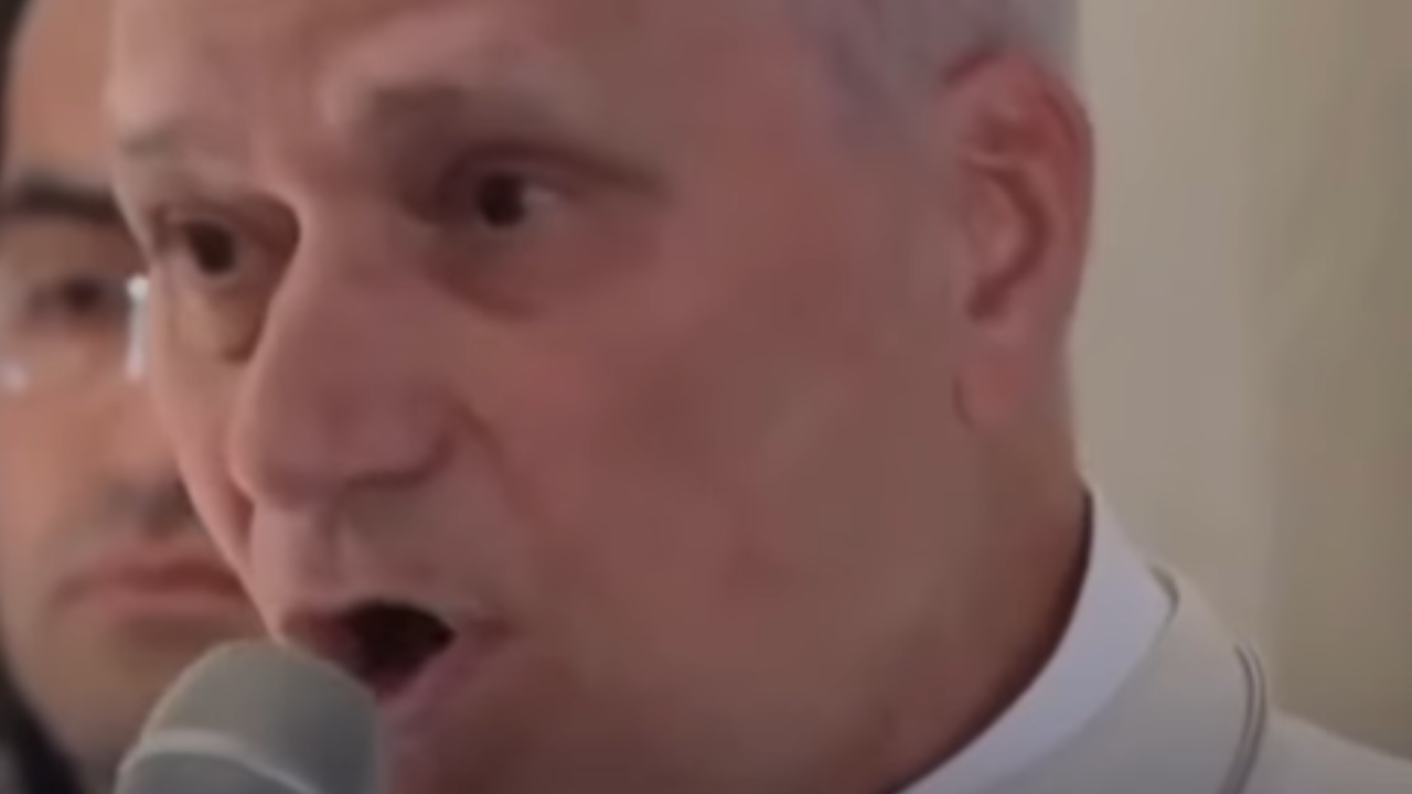 Vídeo: Papa Leão XIV reforça posição da Igreja e rejeita bênção a casais homoafetivos