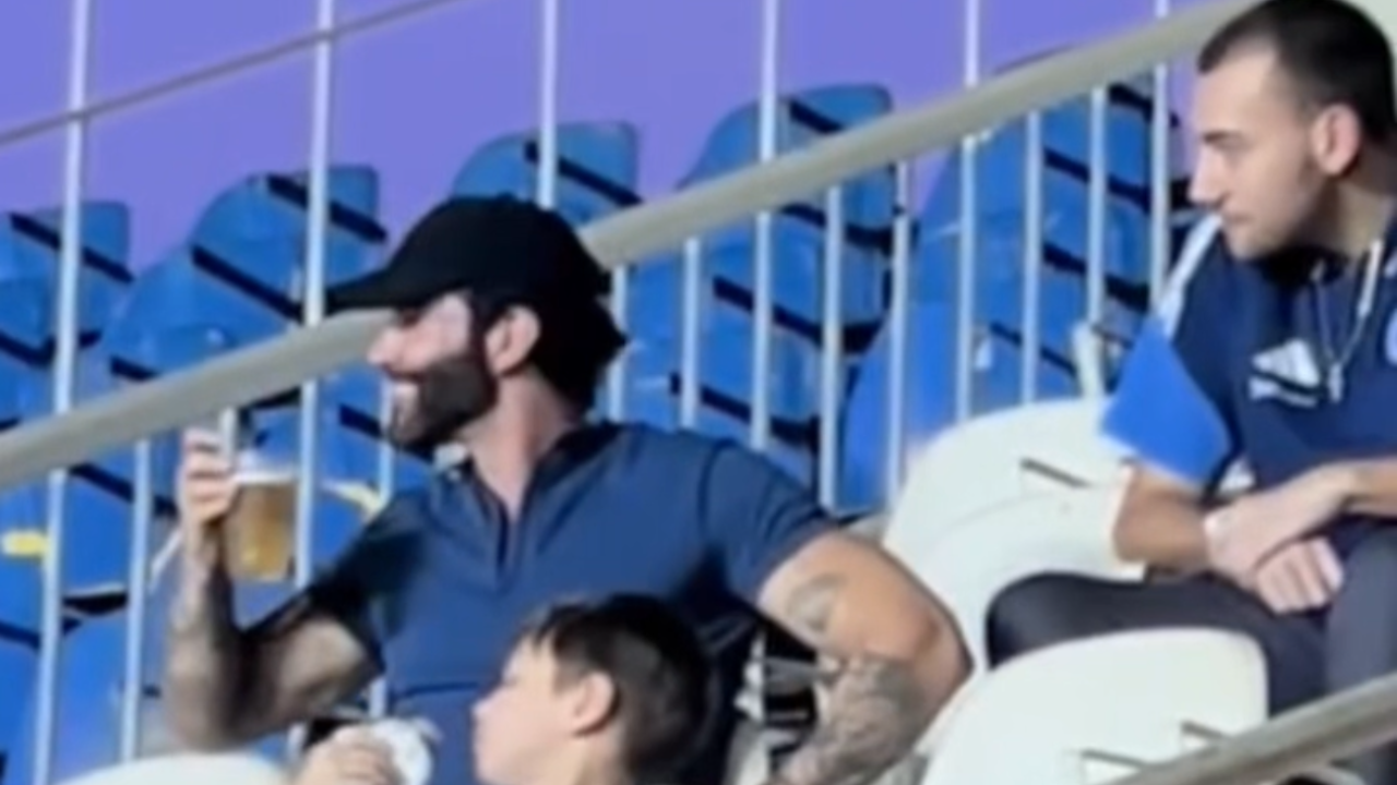 Vídeo: Gusttavo Lima marca presença ao lado do presidente do Cruzeiro em jogo do Goiás pela Copa do Brasil