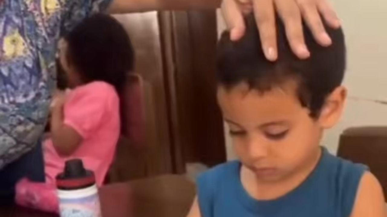Professora reza para aluno 'perder a preguiça' e menino pede: 'Que ela volte'; veja vídeo