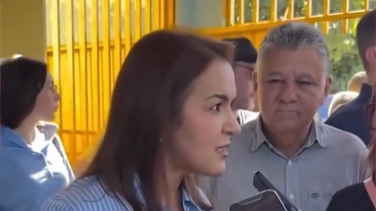 Prefeita de Campo Grande sanciona lei que proíbe mulheres trans em banheiros femininos: 'Tive que fazer o óbvio'; assista ao vídeo