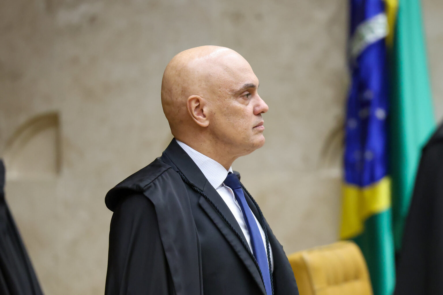 Ligações entre STF e Banco Master marcam condução de escândalo