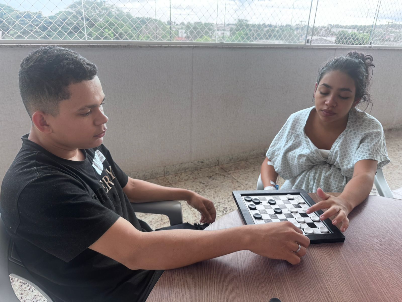 Diversão enquanto espera o parto