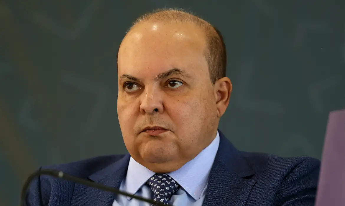 Ibaneis Rocha falta à CPMI e Senado reage com convocação formal