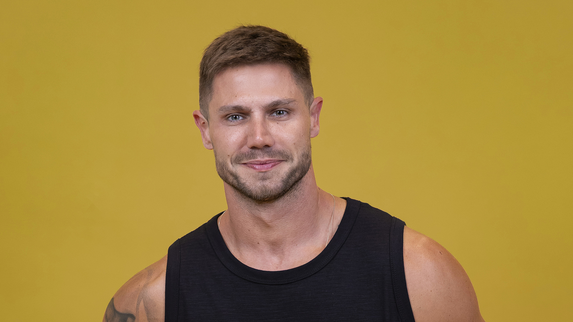 Ex-BBB Jonas Sulzbach se envolve em acidente de carro em São Paulo
