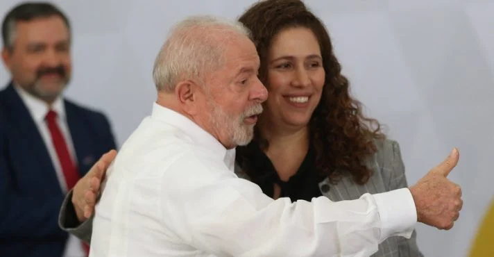 Governo Lula prepara convocação em massa de aprovados em concursos