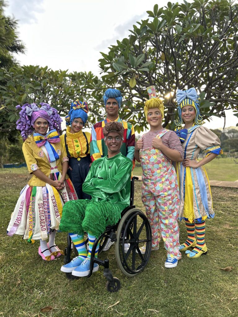 Teatro e inclusão marcam manhã cultural gratuita na Rua do Lazer, em Goiânia