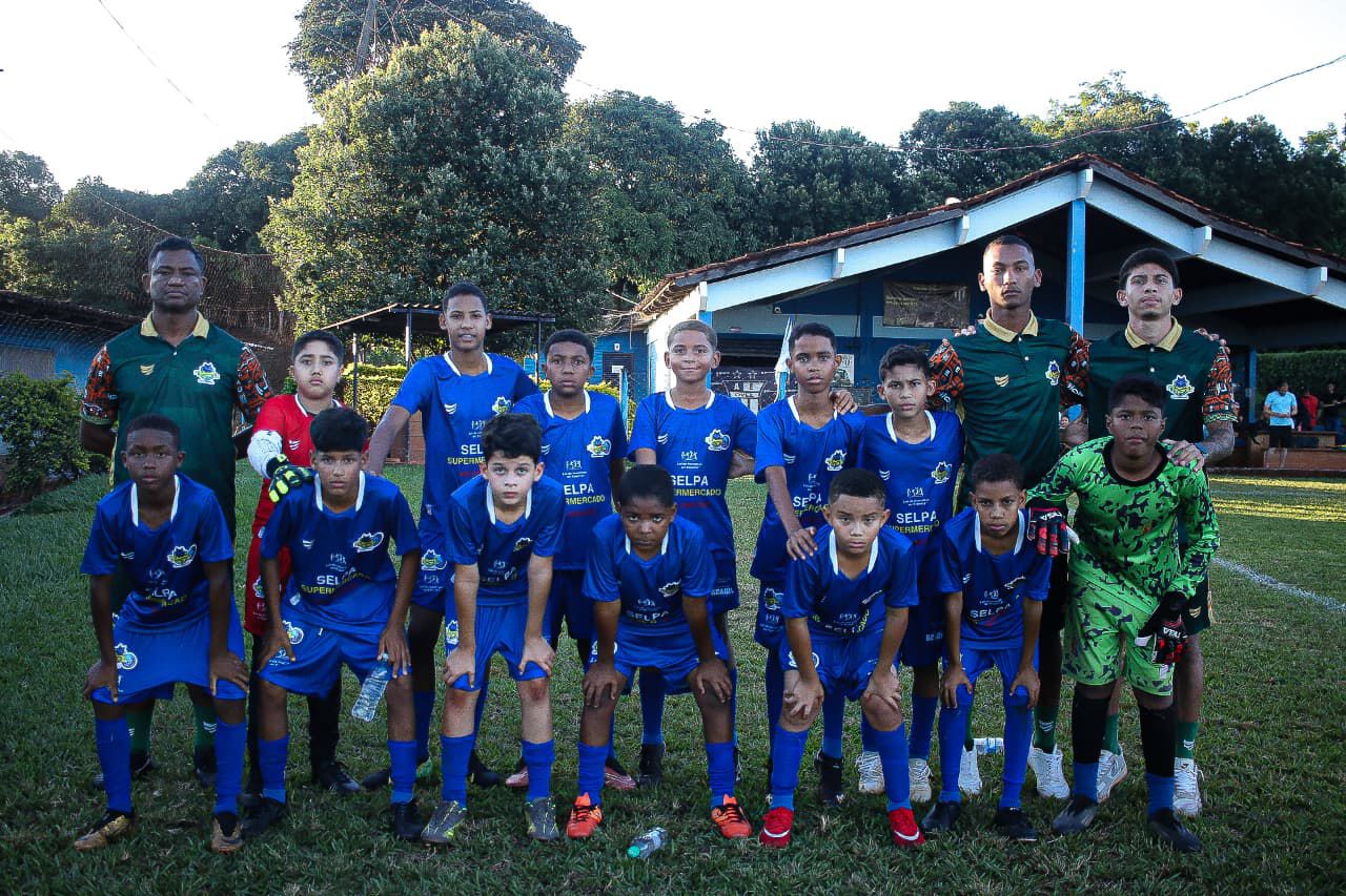 Em inclusão histórica, time Kalunga estreia no maior torneio infantil do mundo em Goiânia