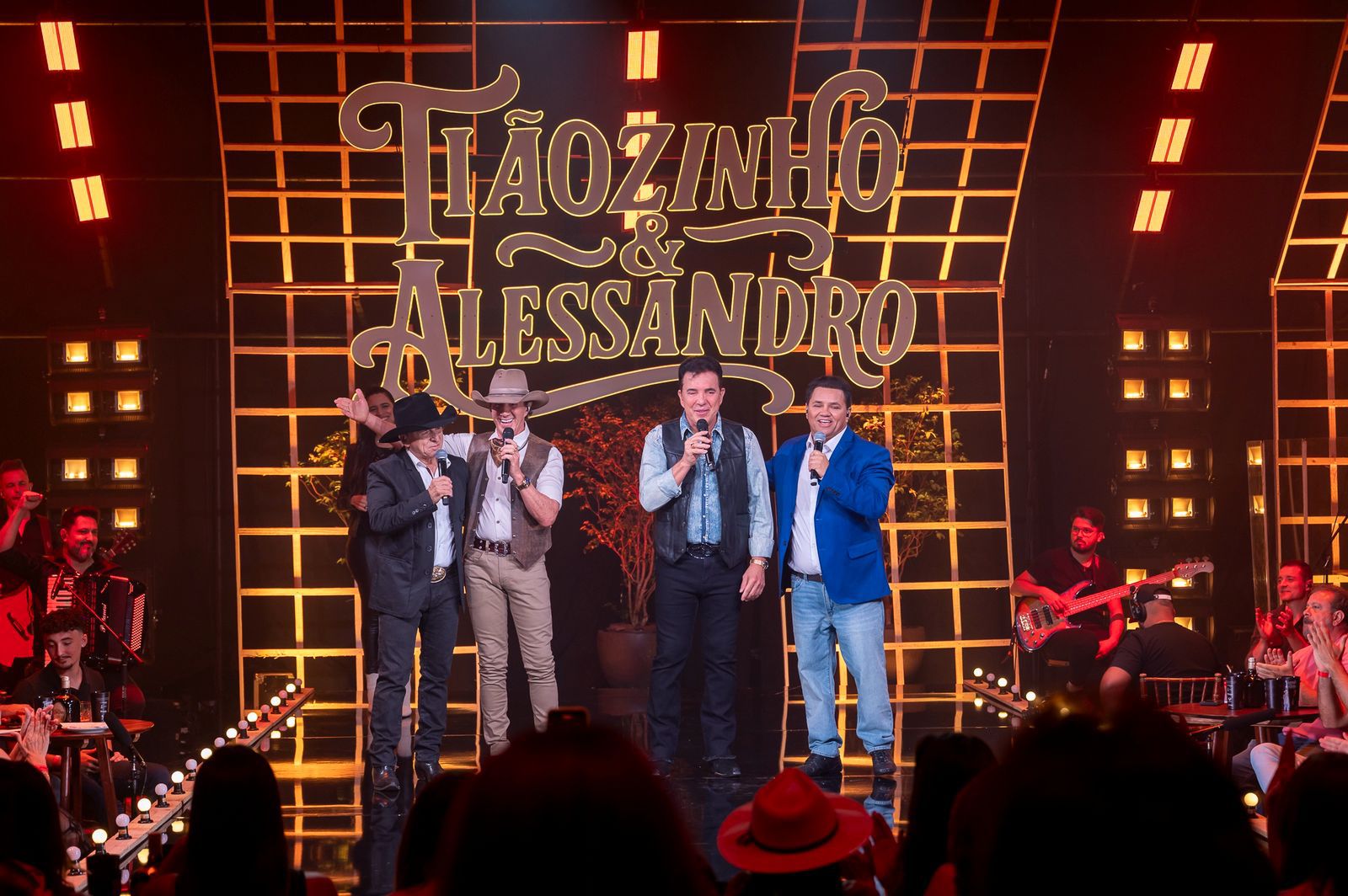 Tiãozinho & Alessandro emplacam “Amor de Trem” com participação de Di Paullo & Paulino e dominam rádios pelo Brasil
