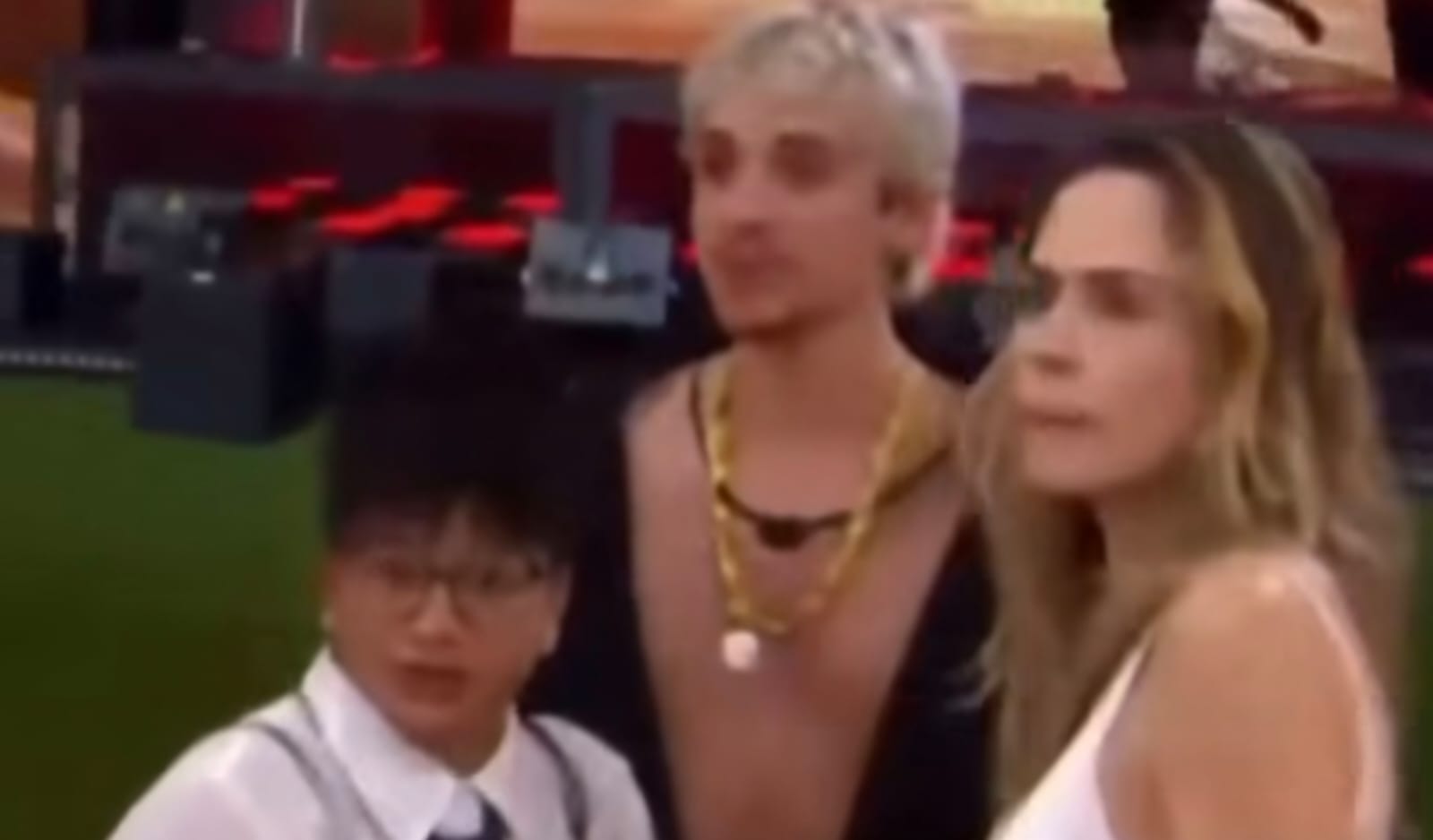 Eternos: Ana Paula, Milena e Juliano Floss são flagrados juntos, mesmo após final