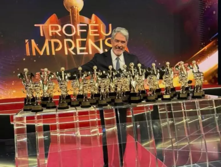 William Bonner recebe 33 Troféus Imprensa no SBT