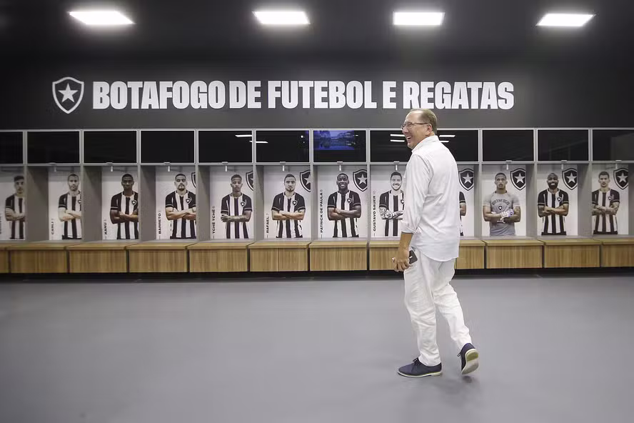 Textor é afastado da SAF do Botafogo por decisão arbitral da FGV
