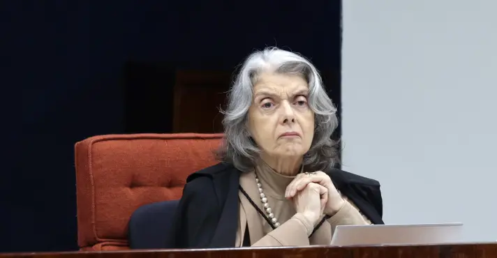 Ministra Cármen Lúcia antecipa saída da presidência do TSE